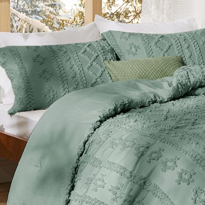 Bedsure Tufted Boho Comforter Set Twin Size - Green Boho Bed Set, GentleSoft™ 2 Pieces Farmhouse Shabby Chic Embroidery Bedding, Gifts for Woman, Soft Jacquard Twin Comforter for All Seasons
