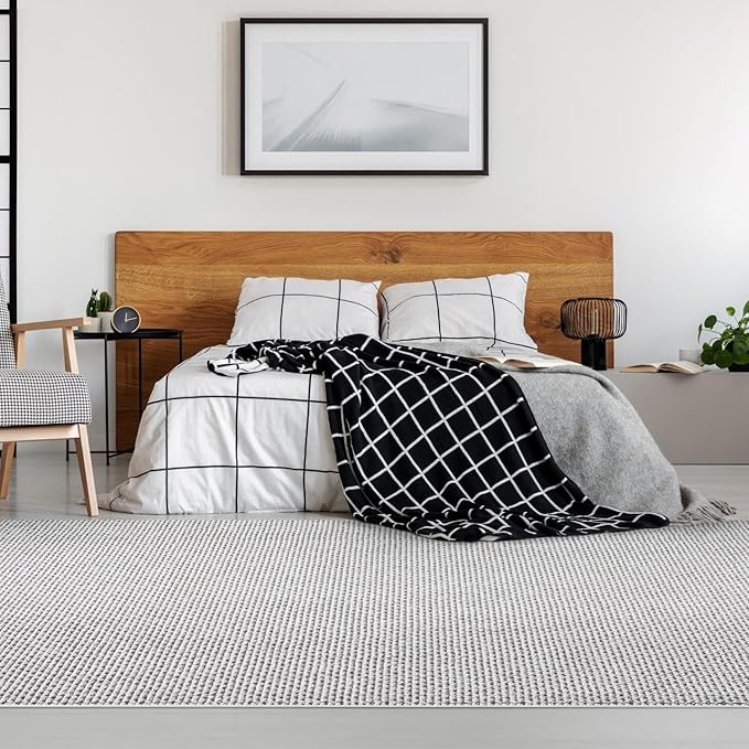 LUXE WEAVERS Solid Machine Woven White Dark Gray 6x9 Area Rug, Indoor Stain-Resistant Carpet