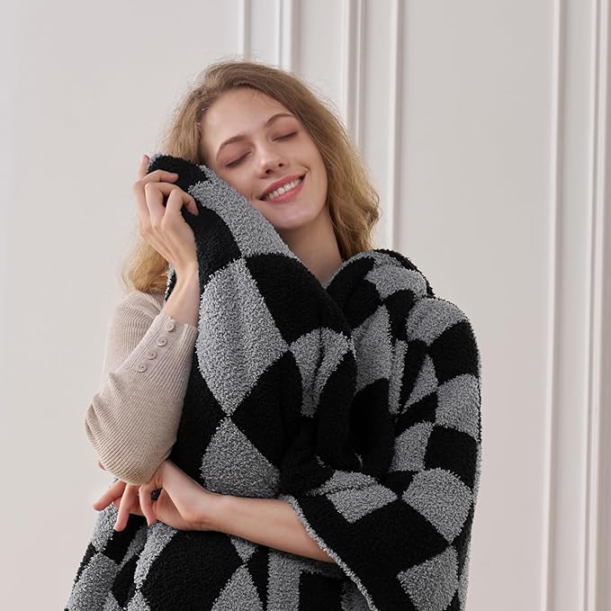 Joiedomi Twin Blanket for Couch Bed, Checkered Knitted Blankets Gifts for Women Mom Girls, Cozy Cute Soft Throw Home Room Decor Aesthetic Women Mothers Birthday Gifts 60x80 Inches