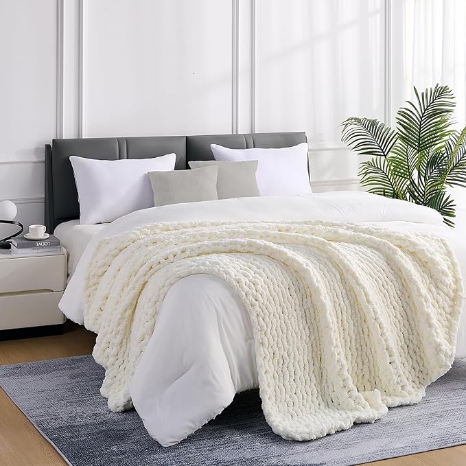 L'AGRATY Chunky Knit Blanket Throw: 72''x84'' Chenille Chunky Knitted Throw Blanket for Bed Couch - Handmade Thick Big Cable Knit Blanket - Large Chunky Crochet Blanket for Home Decor(Cream White)