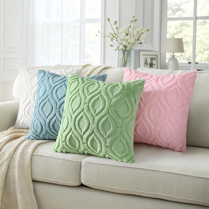 decorUhome Cozy Textured Throw Pillow Covers 18x18 Inch Set of 2, Soft Plush Faux Wool Light Sage Green Accent Couch Pillow Covers for Modern Farmhouse Sofa Bed Living Room