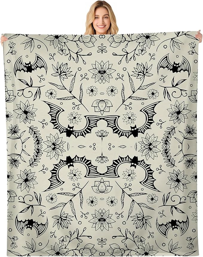 Throw Blanket for Couch, 300GSM Warm Soft Cozy Flannel Blanket, Cute Blanket for All Seasons Bedroom Home Decor Gifts, Grey Halloween Bats 50x60 Inches