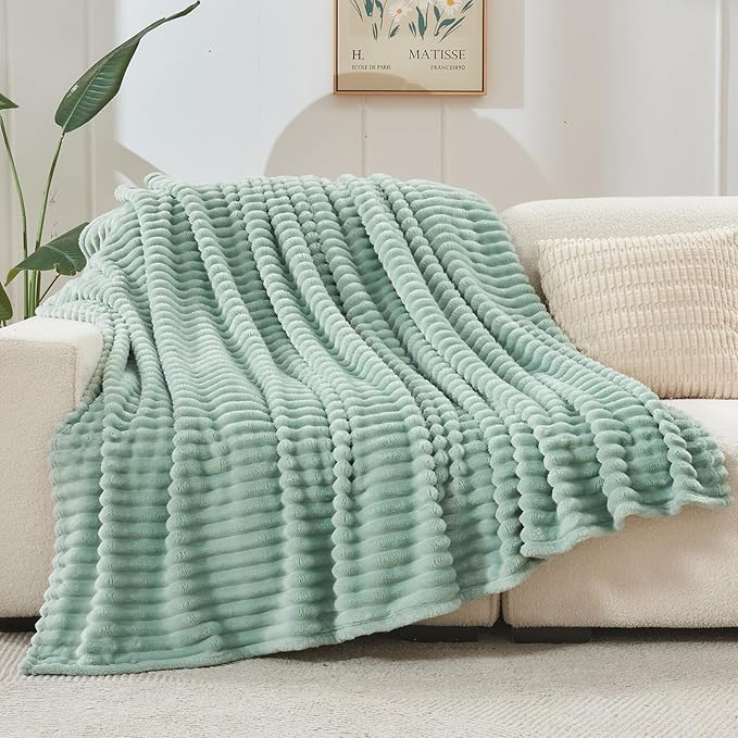 NEWCOSPLAY Super Soft Twin Blanket New Sage Green Premium Silky Flannel Fleece 3D Ribbed Jacquard Lightweight Bed Blanket All Season Use (New Sage Green Ribbed, Twin(60"x80"))