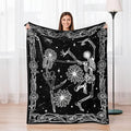 Skull Throw Blanket, Black and White Soft Cozy and Warm Couch Blankets Gift for Skull Lover, Decorative Blankets for Sofa Couch Bed, Black White 50×60 inches