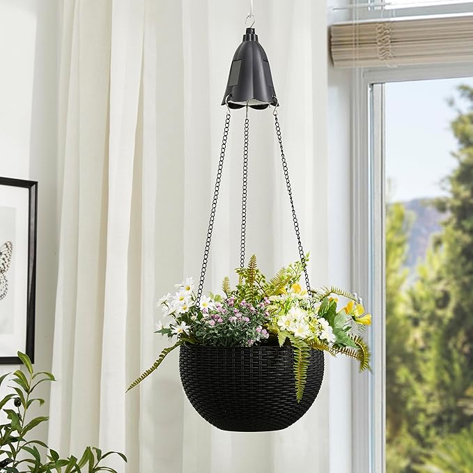 Glitzhome 30" H Plastic Hanging Planter with Solar Lights, Black Plant Basket Hanger with Chain for Outdoor Indoor Plants