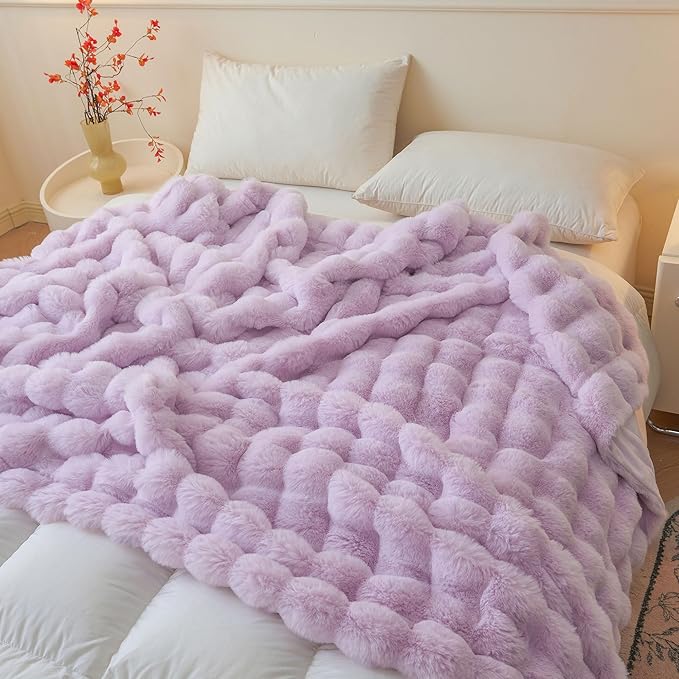 LIFEREVO Fluffy Faux Rabbit Fur Bubble Throw, Plush Shaggy Blanket for Couch Sofa Chair, Soft Cute Furry Light Purple Blanket Adult Kids Girls, Fuzzy Lap Throw for Bedroom Living Room, 50x60, Lavender