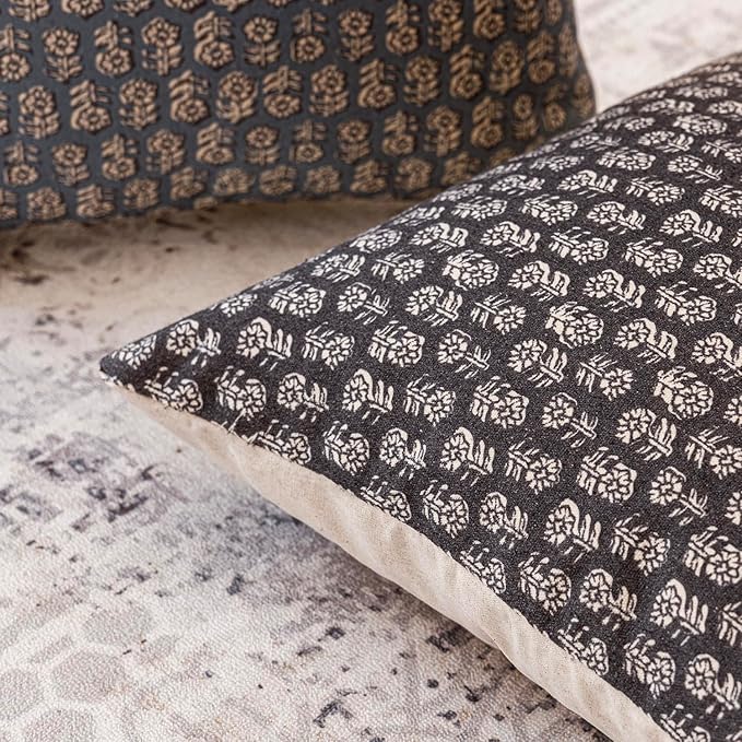 Foindtower Set of 2 Decorative Vintage Floral Print Throw Pillow Covers Neutral Modern Farmhouse Cushion Covers Boho Home Decor for Sofa Couch Chair Bedroom Living Room,20×20 Inch,Black