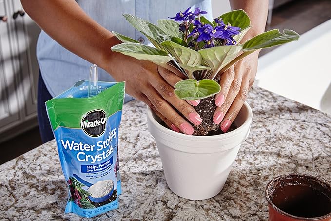 Miracle-Gro Water Storing Crystals - Soil Moisture Retention Crystals for Indoor and Outdoor Plants - 12 oz.