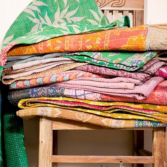 Vintage Kantha Quilts Handmade Old Saree Made gudari Boho Bedding Throw Blanket Bedspread Rally