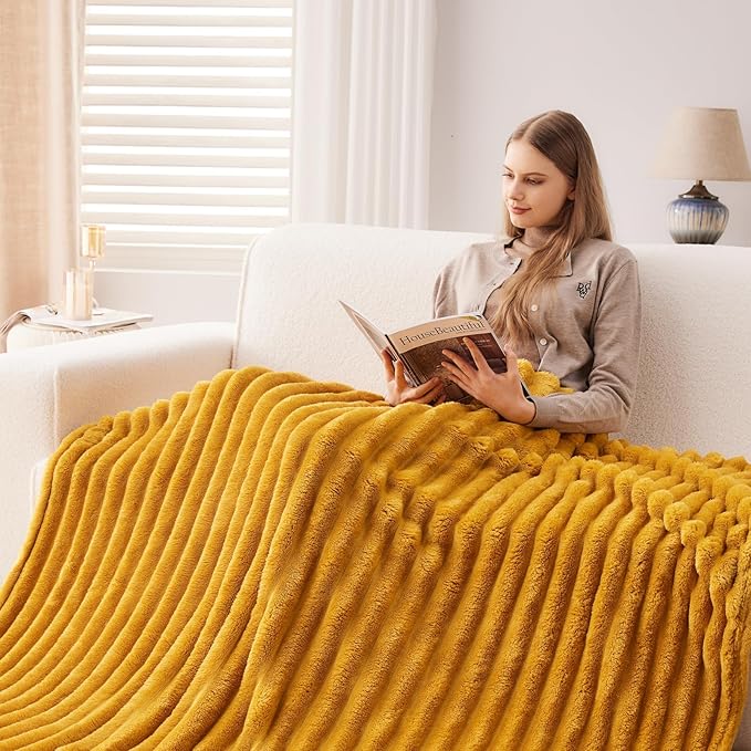 NEWCOSPLAY Super Soft King Blanket Mustard Yellow Premium Silky Flannel Fleece 3D Ribbed Jacquard Lightweight Bed Blanket All Season Use (Mustard Yellow Ribbed, King(90"x110"))