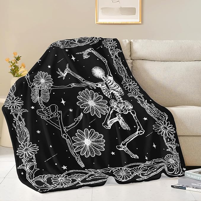 Skull Throw Blanket, Black and White Soft Cozy and Warm Couch Blankets Gift for Skull Lover, Decorative Blankets for Sofa Couch Bed, Black White 50×60 inches