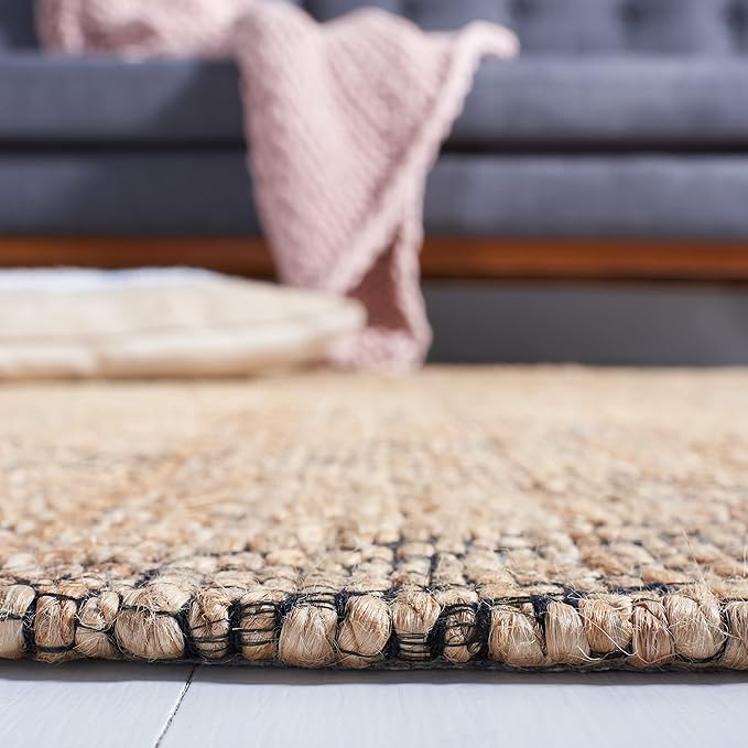 SAFAVIEH Natural Fiber Collection Area Rug - 5' x 8', Natural & Black, Natural Jute Design, Ideal for High Traffic Areas in Living Room, Bedroom (NFB552A)