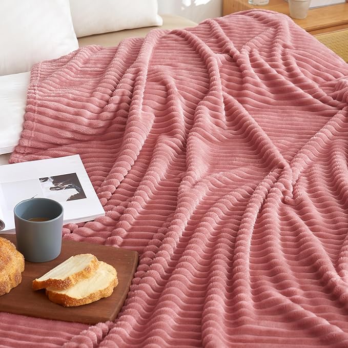 MIULEE Valentines Pink Throw Blanket 3D Ribbed Jacquard Fleece Flannel Velvet Plush Decorative Bed Blanket (Throw, 50" x 60") - Super Soft, Lightweight, Warm and Cozy for Couch Sofa Home Decor