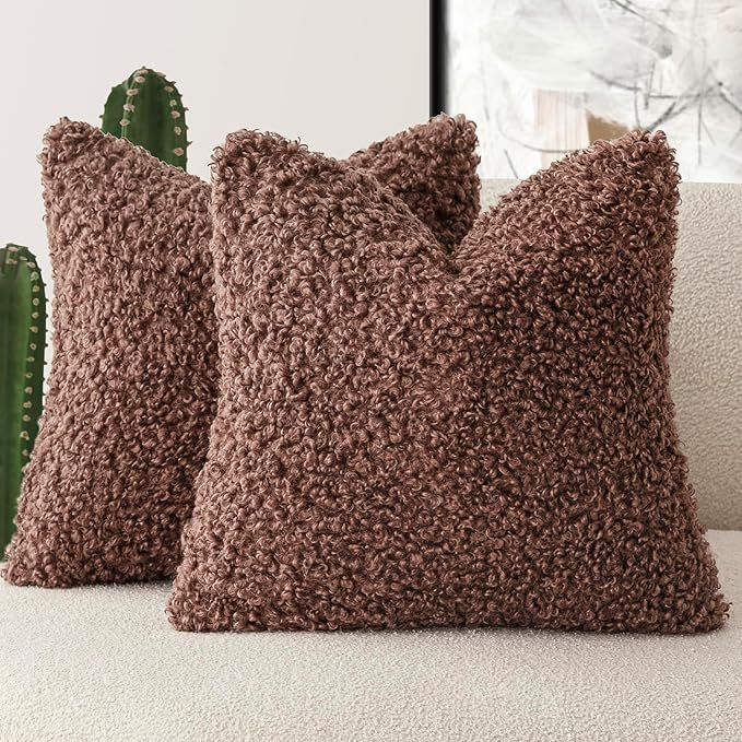 Foindtower 2 Pieces 18x18 Inch Red Brown, Faux Fur Throw Pillow Cover Accent Sherpa Furry Pillow Covers Fuzzy Soft Pillowcases Cozy Sheepskin Decorative Fleece Cushion Case for Bed Couch Living Room