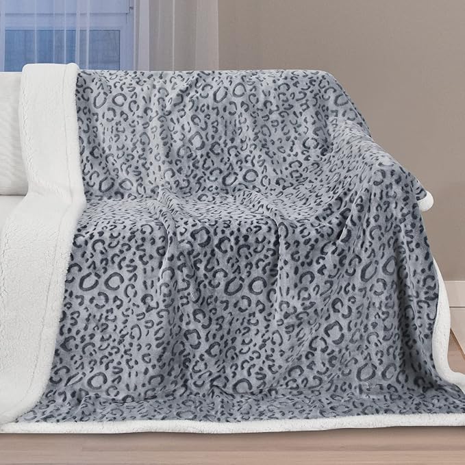 MACEVIA Sherpa Fleece Throw Blanket for Couch Fuzzy 3D Cheetah Blanket Thick Warm Reversible Cozy Comfy Super Soft Leopard Blanket for Bed Sofa 490GSM - Navy Leopard,50x60In