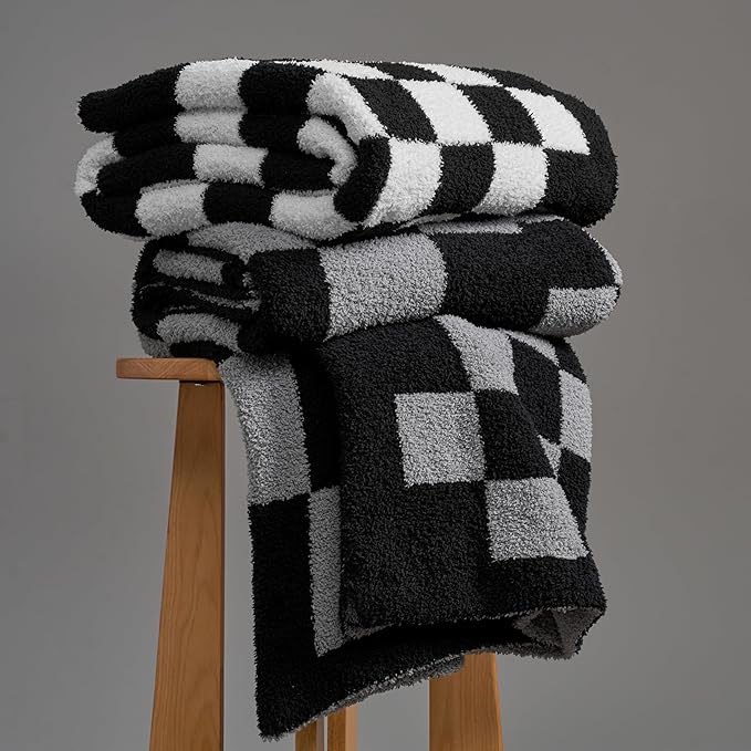 Joiedomi Throw Blanket for Couch, Black White Checkered Knitted Blankets Gifts for Women Mom Girls, Cozy Cute Soft Throw Home Room Decor Aesthetic Women Mothers Birthday Gifts 50x60 Inches