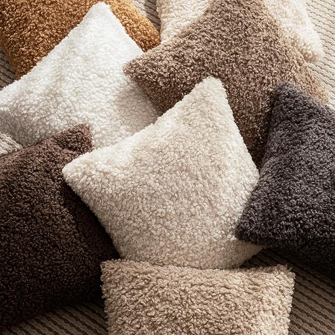 Foindtower 2 Pieces 18x18 Inch Cream Beige, Faux Fur Throw Pillow Cover Accent Sherpa Furry Pillow Covers Fuzzy Soft Pillowcases Cozy Sheepskin Decorative Fleece Cushion Case for Bed Couch Living Room