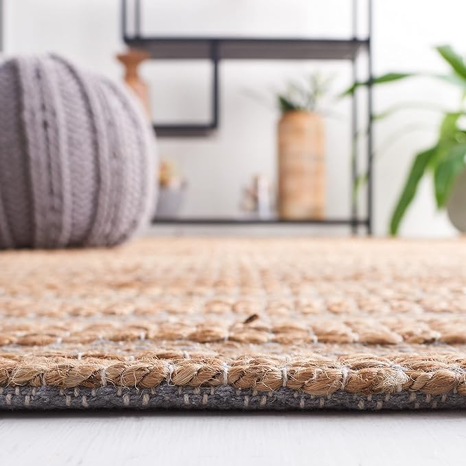 SAFAVIEH Natural Fiber Collection Area Rug - 6' x 9', Grey & Natural, Handmade Boho Farmhouse Rustic Jute & Cotton Jute, Ideal for High Traffic Areas in Living Room, Bedroom (NFB654F)