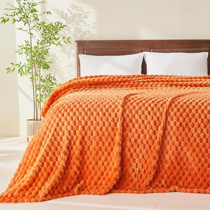NEWCOSPLAY Super Soft Fall King Blanket Orange Premium Silky Flannel Fleece 3D Clouds Stylish Jacquard Lightweight Bed Blanket All Season Use 350GSM (Orange, King(90"x110"))