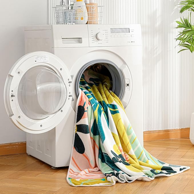Boho Floral Flannel Fleece Queen Blanket – Soft, Warm & Lightweight Fuzzy Blanket for Couch, Bed, or Sofa Decor, Cute Botanical Design Throw for Women & Girls, 90''x90'', Pink Green