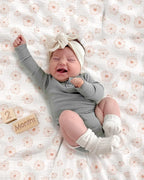 meowcards Muslin Swaddle Blankets for Baby, Unisex Baby Boys Girls Essentials, Large 47 x 47 inches, Boho Receiving Blankets Newborn Registry Must Haves (Flower-A, Simple)