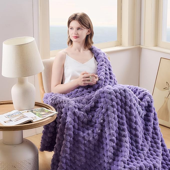 NEWCOSPLAY Super Soft Throw Blanket Lavender Premium Silky Flannel Fleece 3D Clouds Stylish Jacquard Lightweight Bed Blanket All Season Use 350GSM (Lavender, Throw(50"x60"))