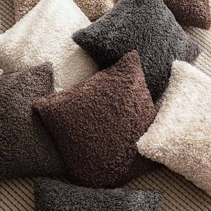 Foindtower 2 Pieces 24x24 Inch Red Brown, Faux Fur Throw Pillow Cover Accent Sherpa Furry Pillow Covers Fuzzy Soft Pillowcases Cozy Sheepskin Decorative Fleece Cushion Case for Bed Couch Living Room