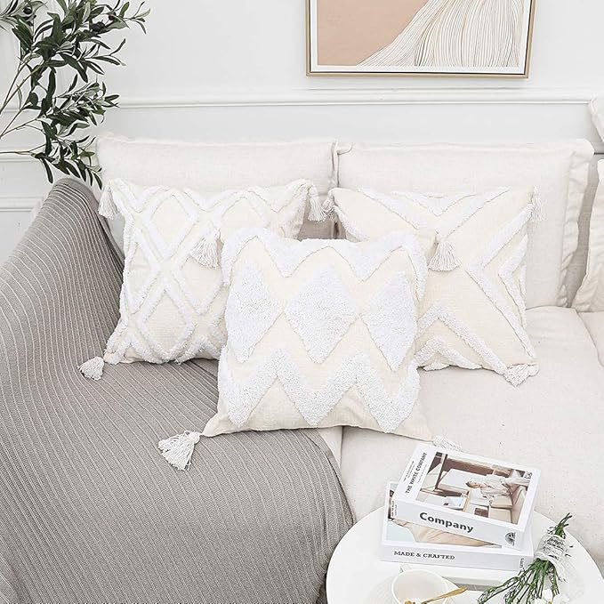 PLWORLD Boho White Throw Pillow Cover 18x18 Inch with Tassels, Moroccan Tufted Decorative Cream Chenille Fabric Accent Textured Cushion Case for Bed Couch, 1 PC
