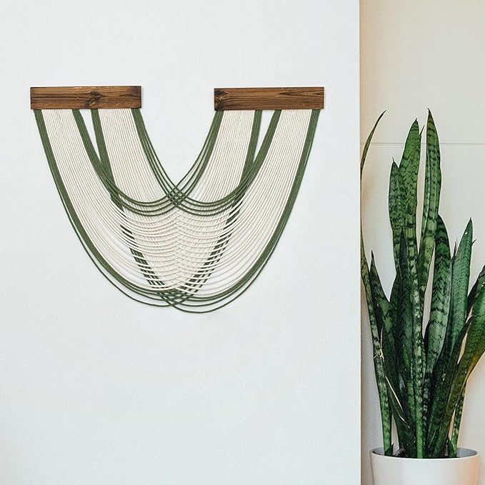 EOBTAIN Green Macrame Wall Hanging Macrame Wall Decor, Handmade Beige Yarn Tassel Boho Tapestry Woven Wall Art for Bedroom Living Room Backdrop Apartment Home Decorations, 23.6x31.5 Inch