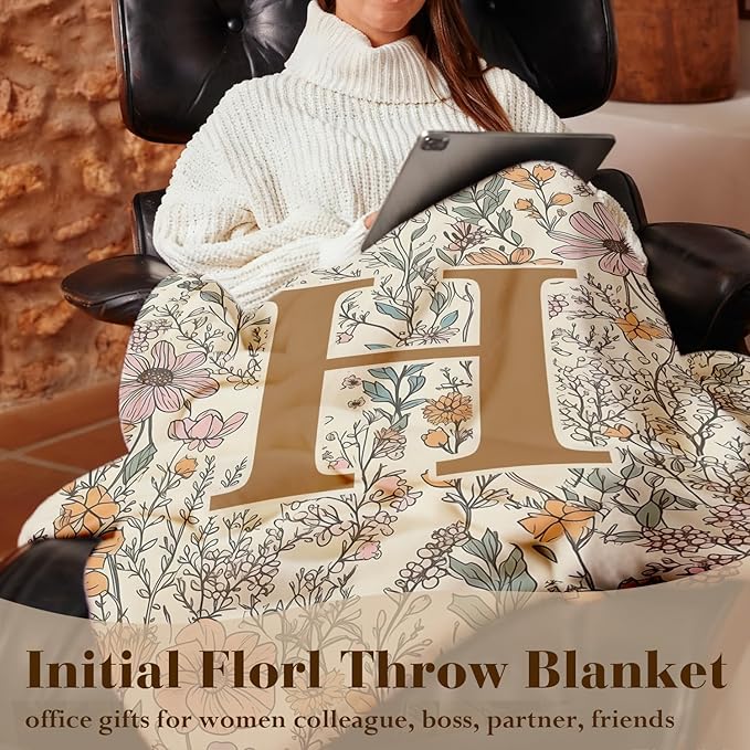 JXREQ Throw Blanket Initial Letter H Personalized Monogrammed Gifts for Women Teen Girls Frends, Boho Floral Throw Blankets for Bed Sofa Living Room Office, 50x60 Inch