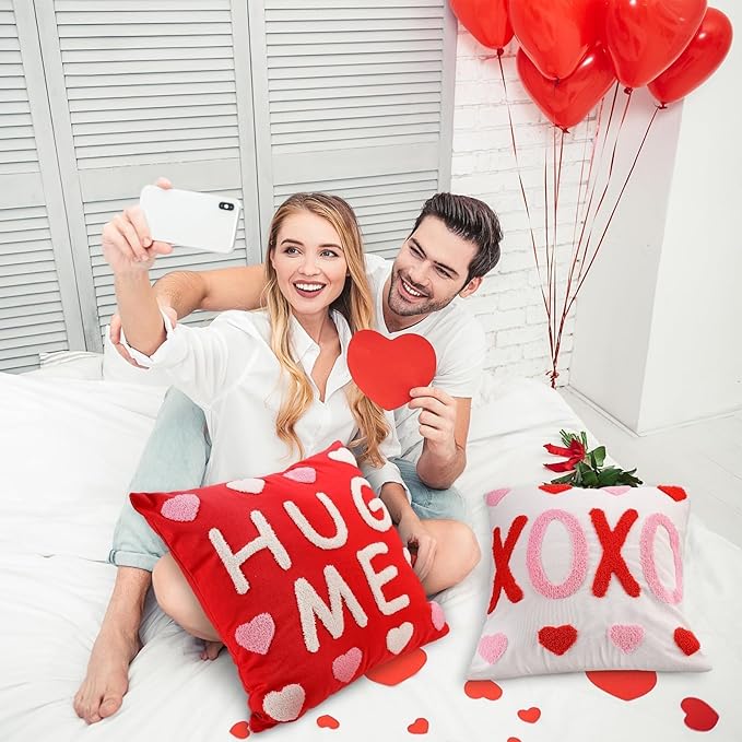 2 Pcs Tufted Valentine's Day Pillow Covers 18'' Red White Heart Throw Pillow Cases 3D Soft Plush Faux Fur Wool Couch Cushion Case for Chair Sofa Bedroom Living Room Home Decor