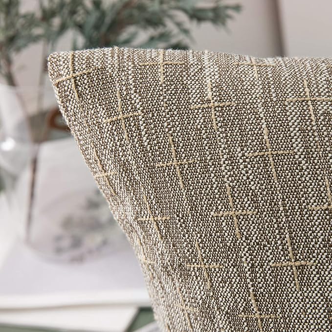 MIULEE Pack of 2 Decorative Burlap Linen Throw Pillow Covers Modern Farmhouse Pillowcase Rustic Woven Textured Cushion Cover for Sofa Couch Bed 20x20 Inch Light Brown