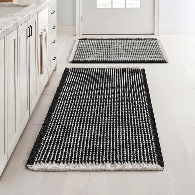 MIULEE Set of 2 Waffle Bathroom Rugs, Boho Bath Rugs Non Slip Washable, Super Absorbent Bath Mats, Ultra Soft Rubber Backed Shower Mats for Bathroom Floor, Tub, Black & Cream, 17"x24"+18"x30"
