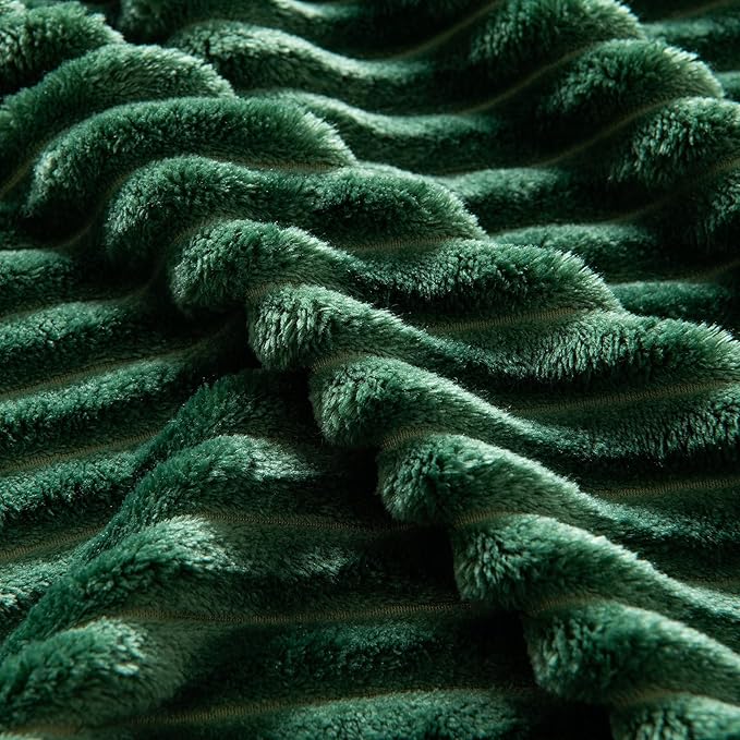 MIULEE Fleece Throw Blanket for Couch 300GSM Super Soft Lightweight Plush Striped Throws, Dark Green Warm Cozy Breathable Ribbed Blanket for Bed/Sofa, Twin Size 60"x80"