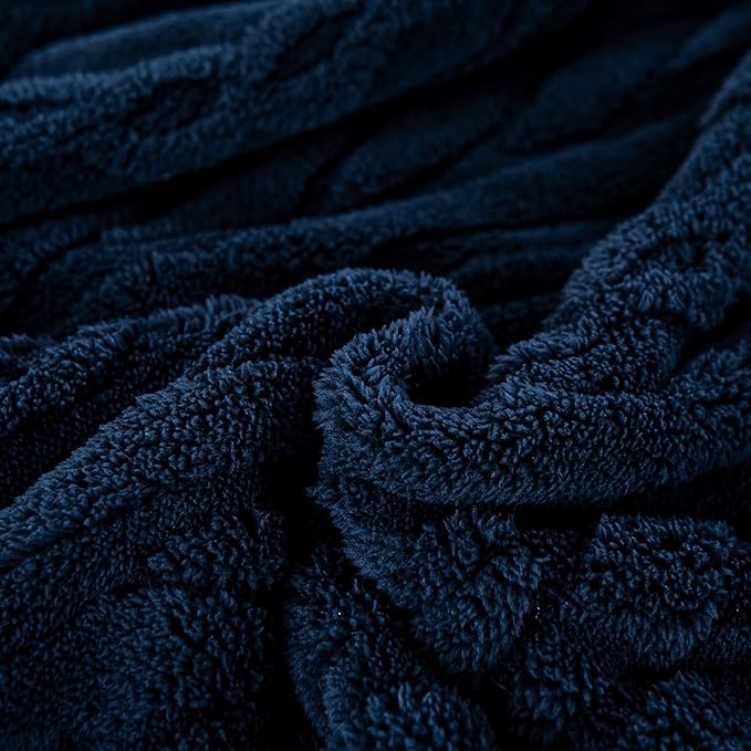 YUSOKI Queen Size Blanket Single Layer,Weight(4.4lb),370GMS-3D Stylish Design for Gift Home Decor (Navy,90"x90")