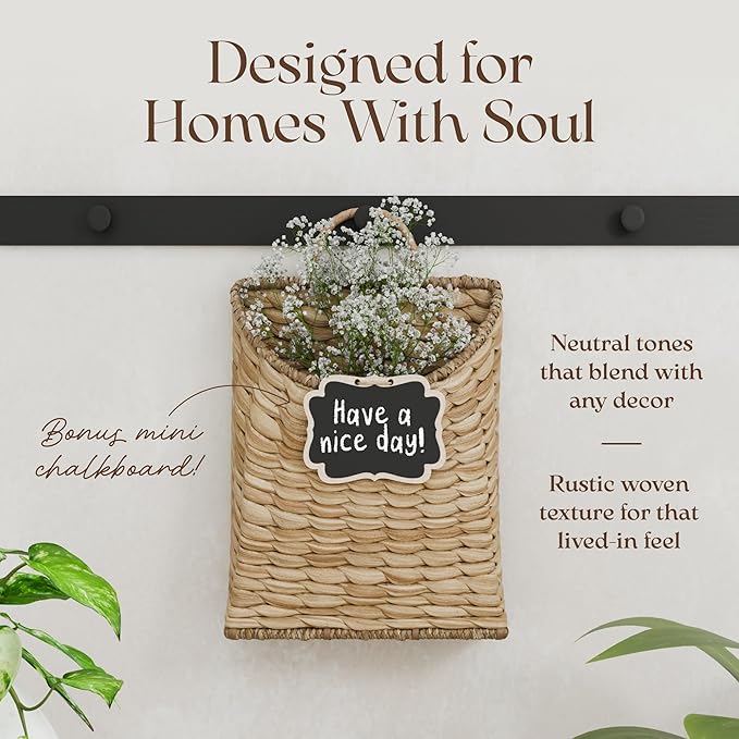 Boho Woven Wall Hanging Basket – Water Hyacinth Flat Back Basket for Front Door, Wall Mounted Storage & Entryway Organizer, Rustic Farmhouse Wall Decor, Housewarming Gift