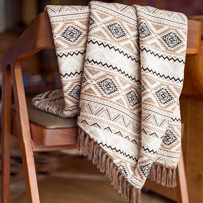CASAAGUSTO Boho Throw Blanket - Brown White Decorative Blankets with Tassel, Printed Flannel Bohemian Blanket for Chair, Bed, Sofa, Couch(50 * 60, Brown White)