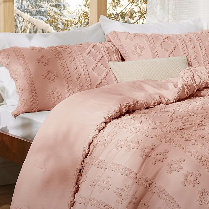 Bedsure Tufted Boho Comforter Set Queen Size - Light Pink Boho Bed Set, GentleSoft™ 3 Pieces Farmhouse Shabby Chic Embroidery Bedding, Gifts for Woman, Soft Jacquard Queen Comforter for All Seasons