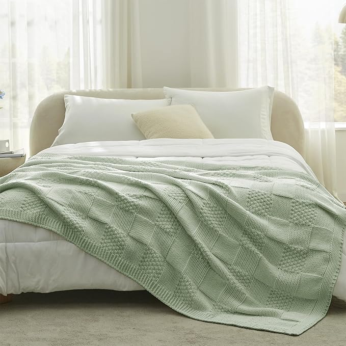 Amélie Home Checkered Chenille Knit Throw Blanket for Couch, Classic Texture Decorative Soft Blanket for Sofa, Chair & Bedroom, 50"x60", Sage Green