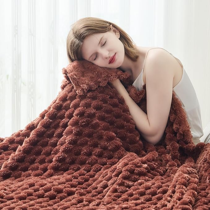NEWCOSPLAY Super Soft Twin Blanket Coffee Premium Silky Flannel Fleece 3D Clouds Stylish Jacquard Lightweight Bed Blanket All Season Use 350GSM (Coffee, Twin(60"x80"))