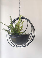 RISEON Boho Metal Plant Hanger,Metal Geometric Hanging Planter, Modern Planter, Mid Century Air Plant Holder Stand, Minimalist Planter for Indoor Outdoor Home Wedding Decor (Black)