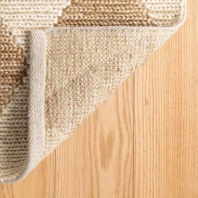 Dash & Albert Harwich Natural Handwoven Jute Rug, 5 X 8 Feet, Tan Geometric Pattern