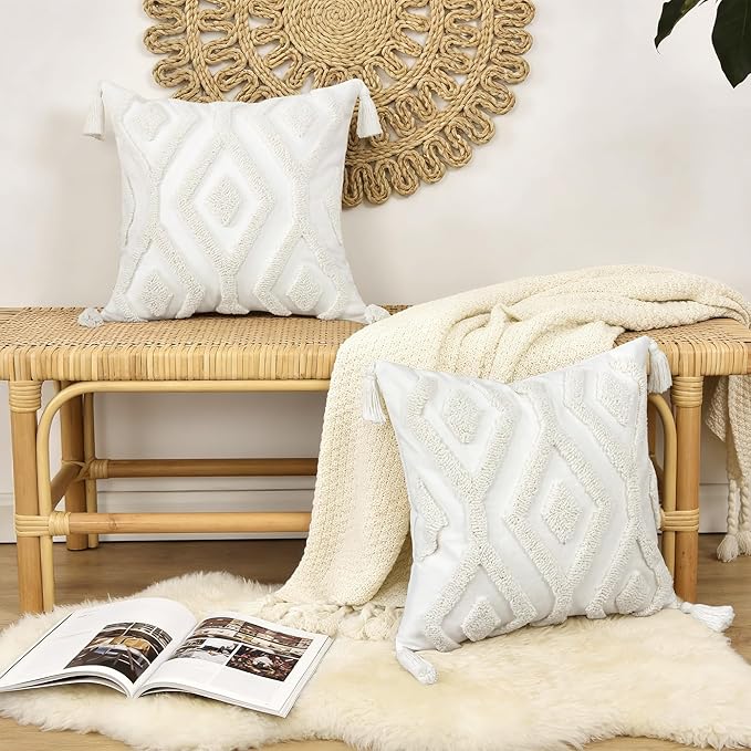 Boho Throw Pillow Covers 18x18 Inch with Tassels, White Tufted Square Bohemian Decorative Pillow Covers Set of 1, Farmhouse Woven Cushion Cases for Couch Sofa Bed Living Room Home Decor