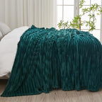 NEWCOSPLAY Super Soft King Blanket Dark Teal Premium Silky Flannel Fleece 3D Ribbed Jacquard Lightweight Bed Blanket All Season Use (Dark Teal Ribbed, King(90"x110"))