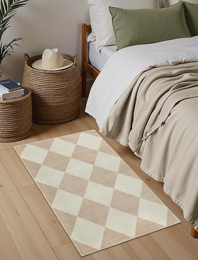 Beeiva Checkered Print Washable Indoor Door Mats for Entryway, 2x3 Non Slip Ultra Thin Bathroom Rugs Fit Under Door, Moroccan Diamond Decor Beige Small Rugs for Bedroom Kitchen Laundry Entrance