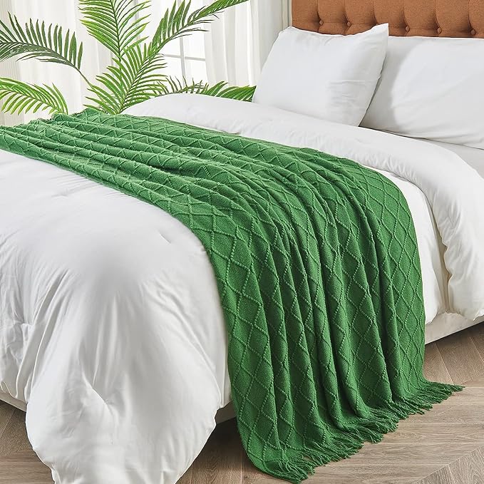 inhand Green Knitted Throw Blanket for Couch and Bed, St. Patrick’s Day Lucky Spring Gifts Throw for Her or Him, Soft Farmhouse Woven Blanket with Tassel, Lightweight Decorative, 50"x60"
