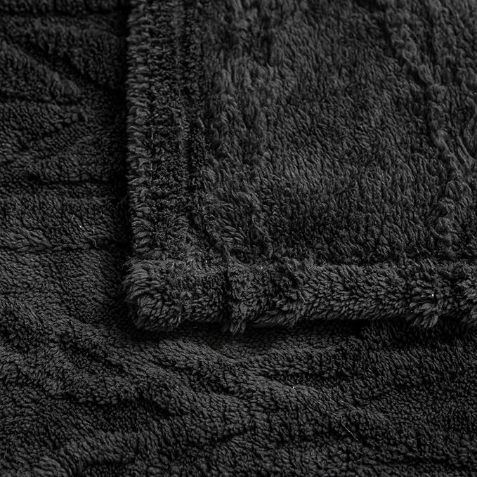 YUSOKI Queen Size Blanket Single Layer,Weight(4.4lb),370GMS-3D Stylish Design for Gift Home Decor (Black,90"x90")