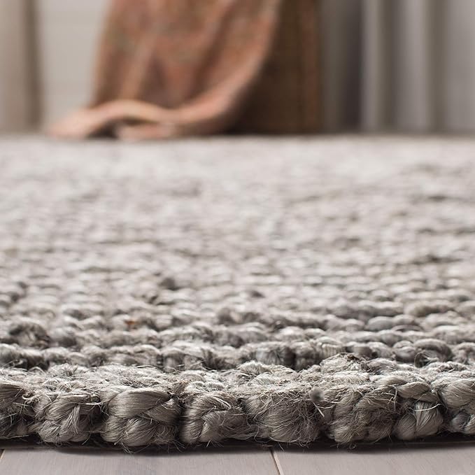 SAFAVIEH Area Rug 2x3 - Natural Fiber Collection - Light Grey, Handmade Jute, Farmhouse Style, Chunky Textured Thick Pile (NF447G)