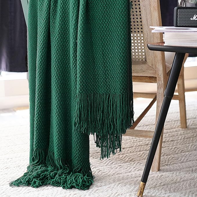 LOMAO Knitted Throw Blanket with Tassels Bubble Textured Lightweight Throws for Couch Cover Home Decor (Green, 50x60)