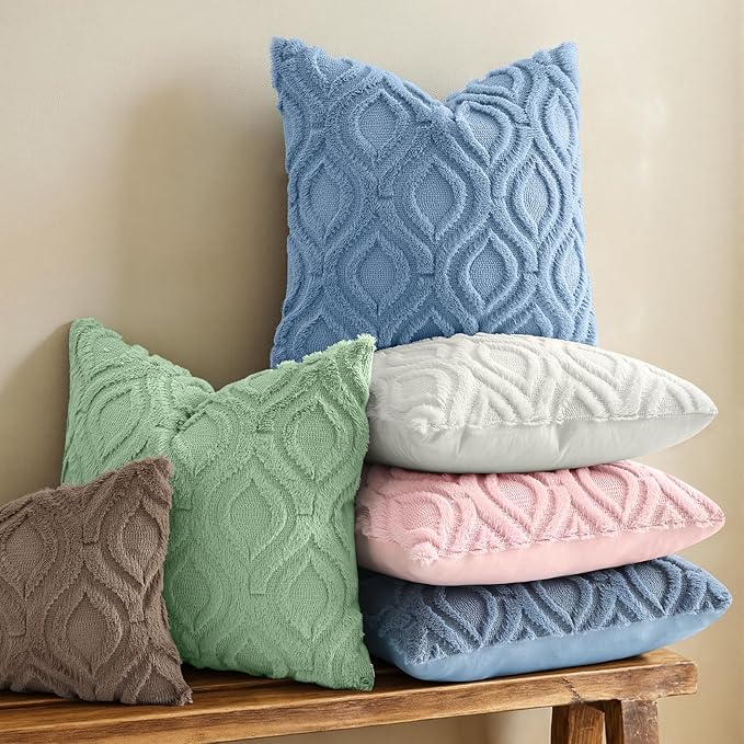 decorUhome Cozy Textured Throw Pillow Covers 20x20 Inch Set of 2, Soft Plush Faux Wool Blue Accent Couch Pillow Covers for Modern Farmhouse Sofa Bed Living Room